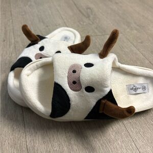 Cozy Cow Print Women's Slippers